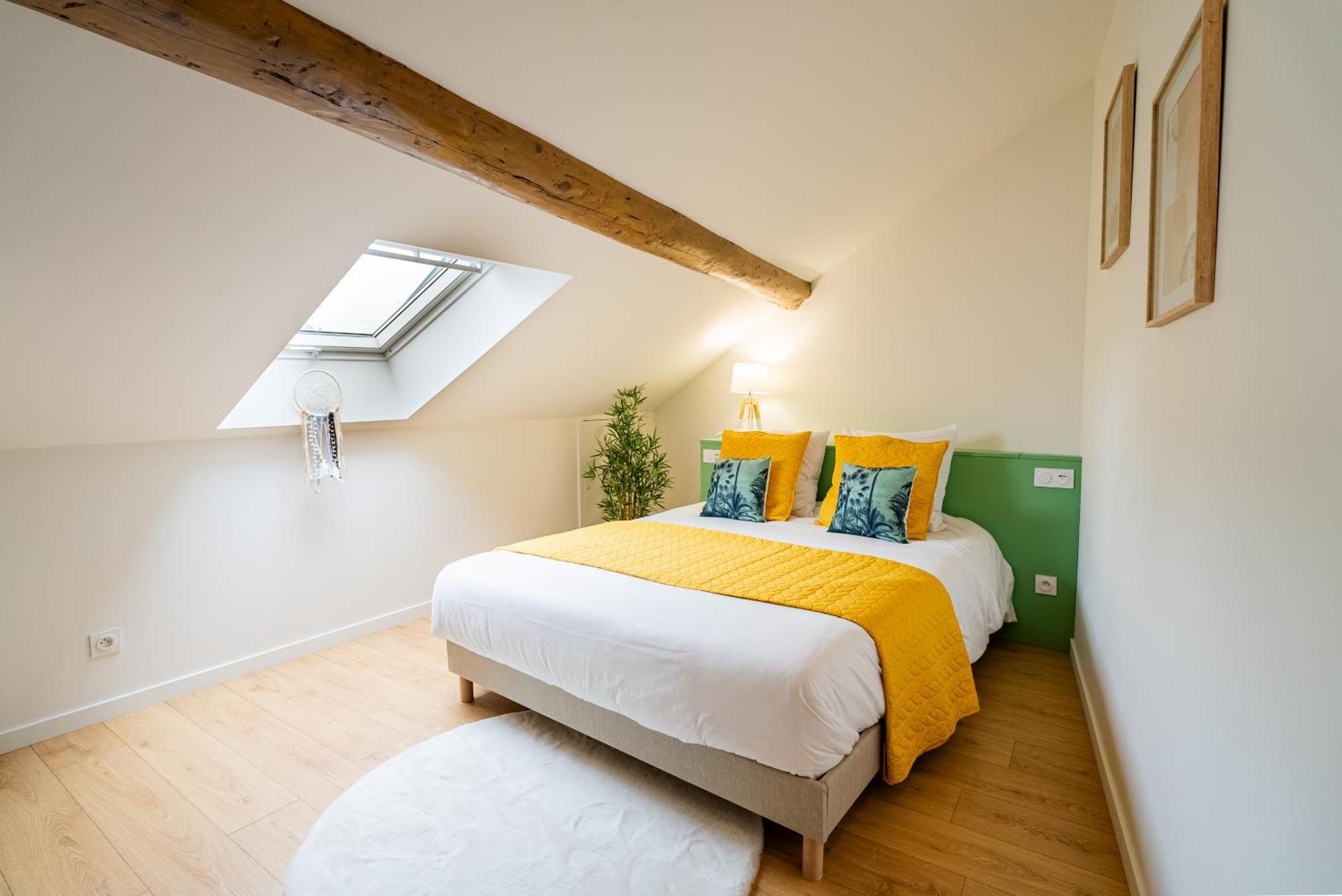Appartement Au Duplex D'Or Centre Historique à Besançon Extérieur photo