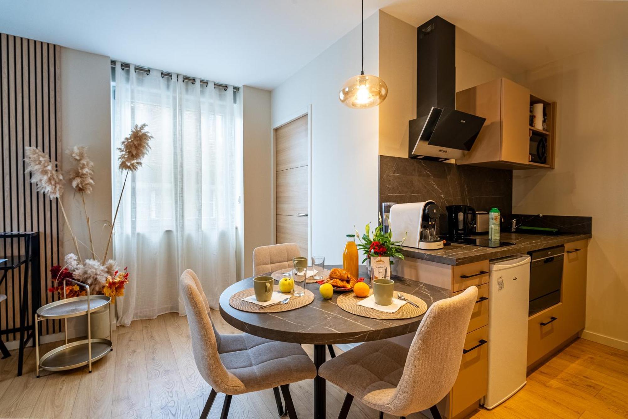 Appartement Au Duplex D'Or Centre Historique à Besançon Extérieur photo