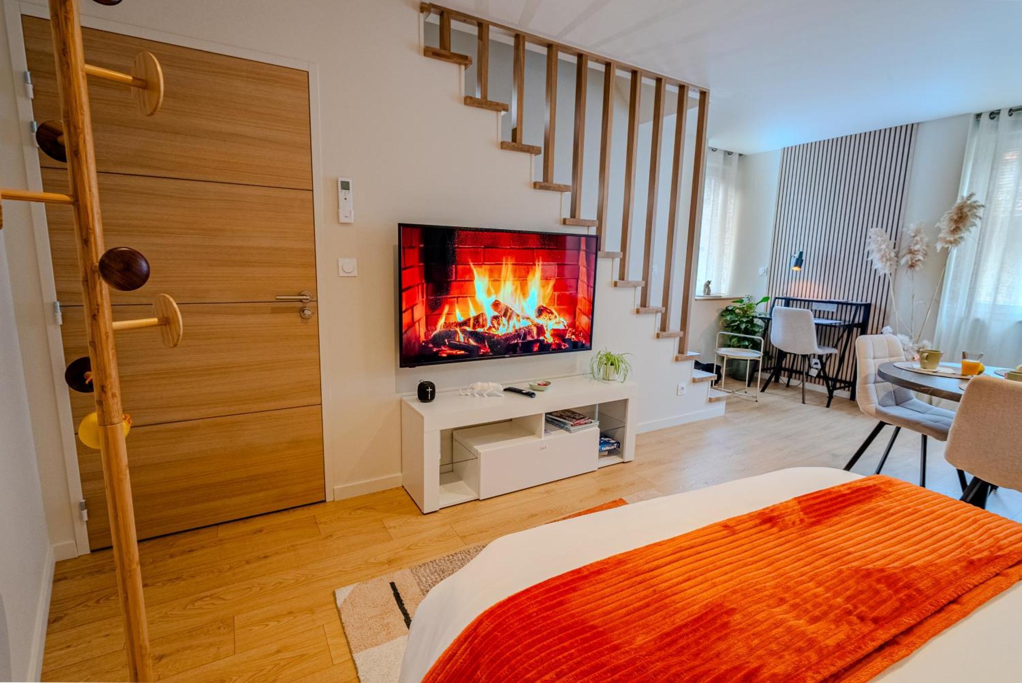 Appartement Au Duplex D'Or Centre Historique à Besançon Extérieur photo